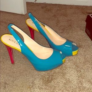 Multi colored guess heel